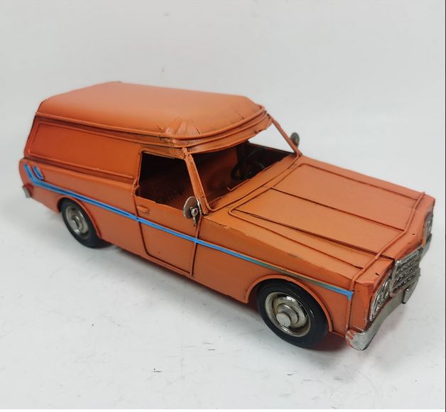 MODEL CAR HOLDEN SANDMAN ORANGE
